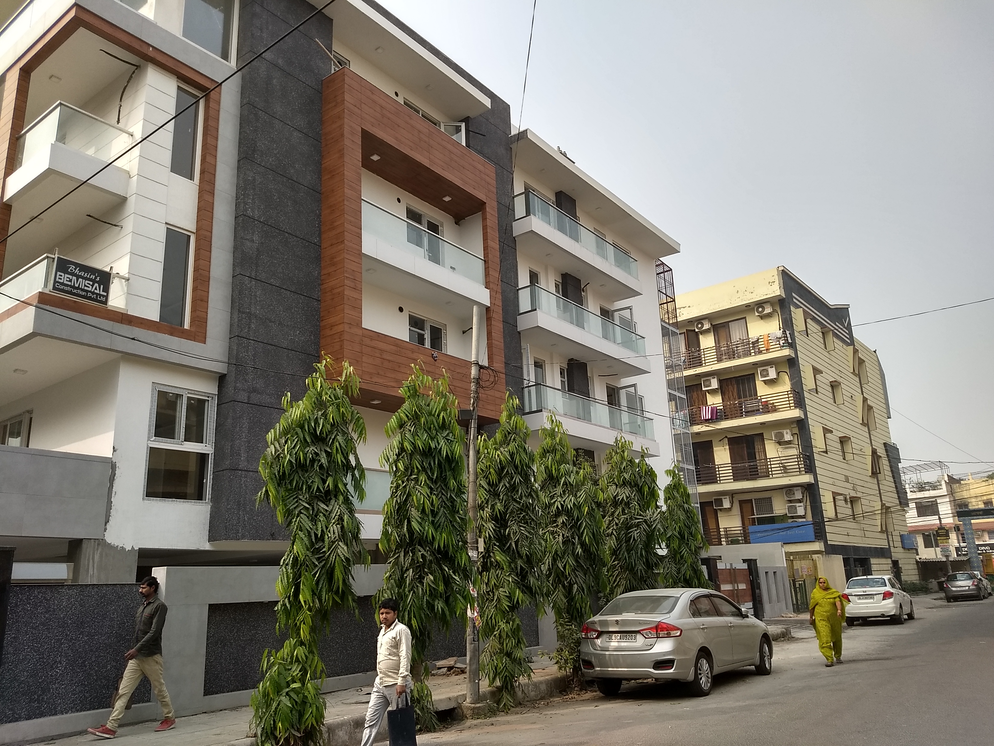 Residential Floor Sale Janakpuri Delhi